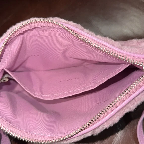 SOLD🔥🔥🔥Coach Small Rhyder Pochette In Pink Leather Crossbody Bag - Picture 12 of 13